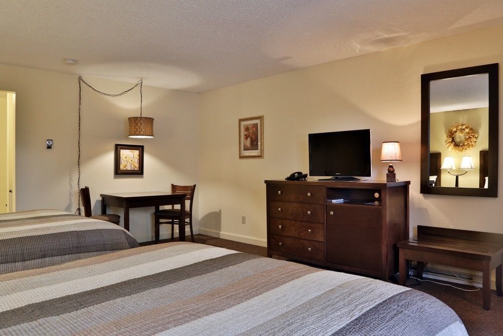 Harbor Inn Freeland Екстериор снимка