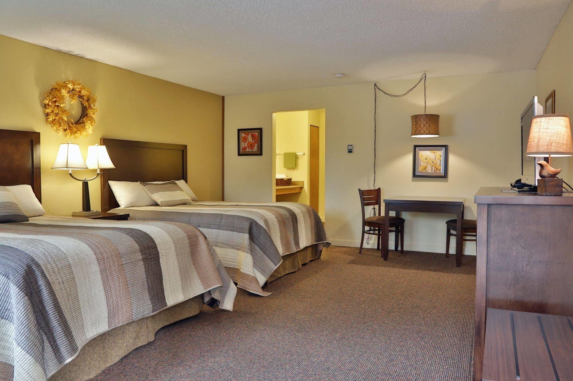 Harbor Inn Freeland Екстериор снимка